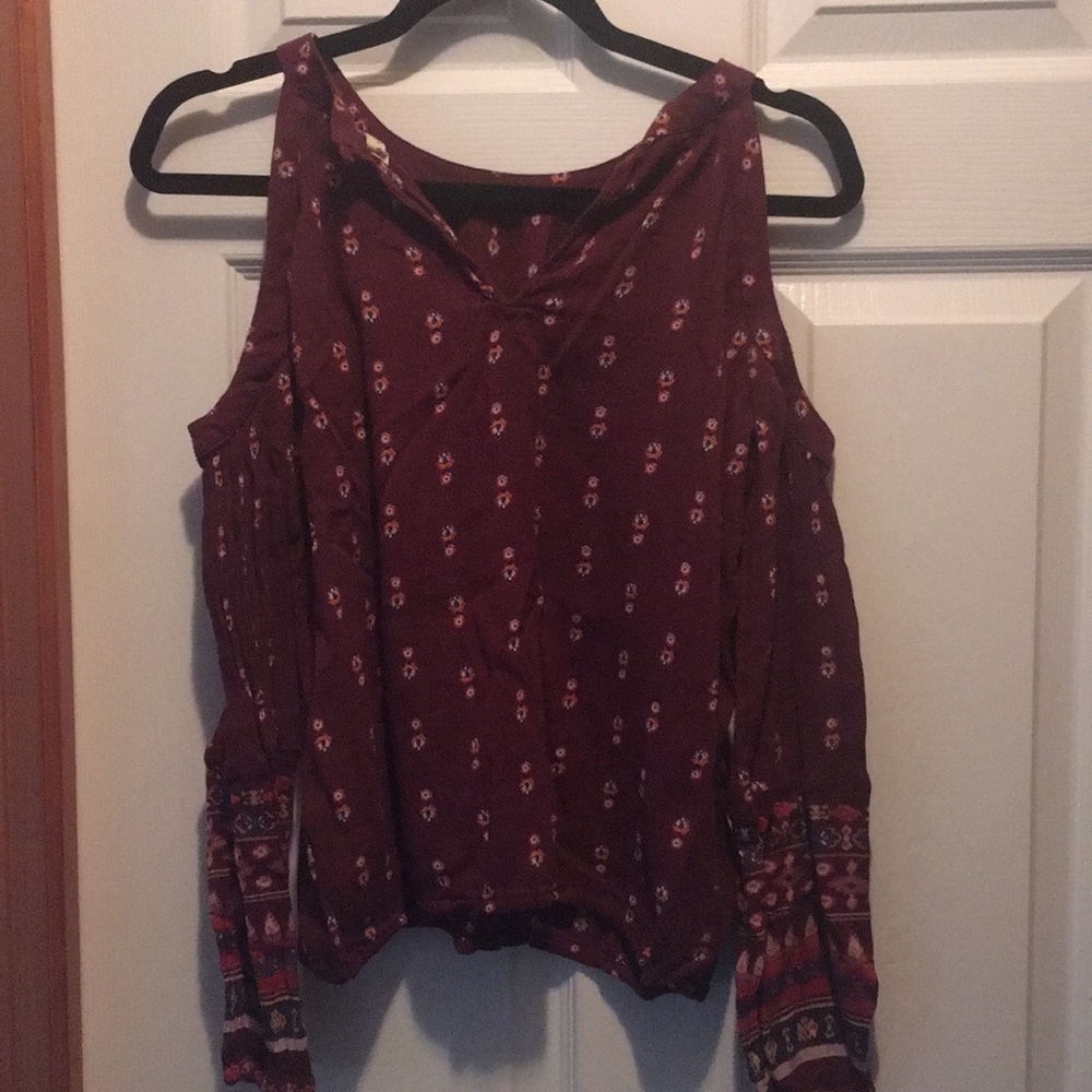 Hollister off shoulder shirt